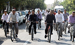 راه اندازی 30 مسیر موقت دوچرخه سواری در مقابل مدارس